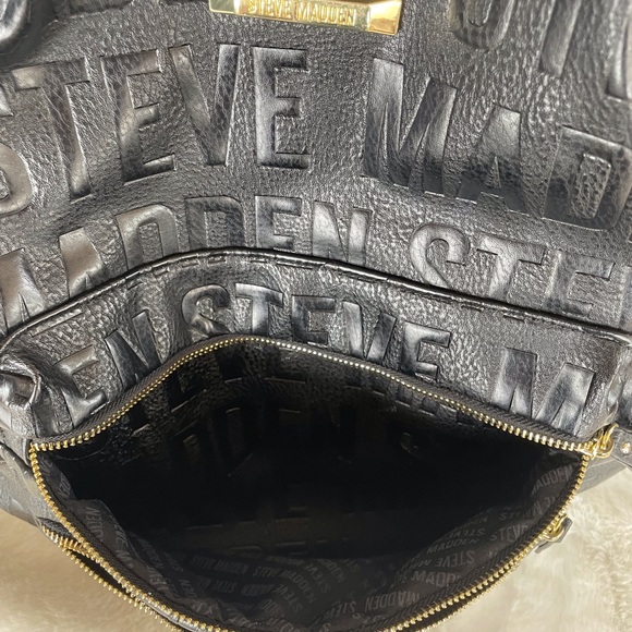 STEVE MADDEN LOGO BACKPACK BLACK w/Gold tone hardware Adjustable Straps - Picture 4 of 16